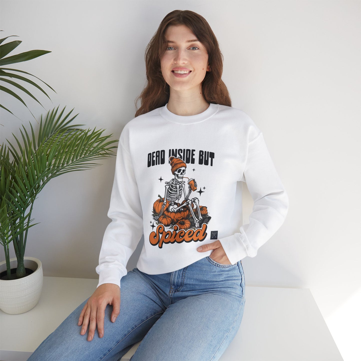 Dead Inside But Spiced - Unisex Heavy Blend™ Crewneck Sweatshirt